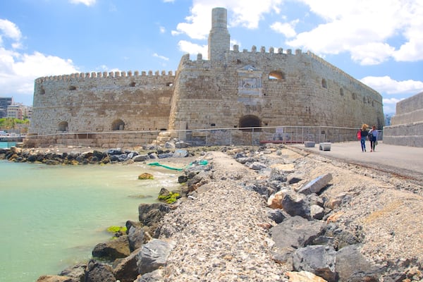 Koules Fortress showing heritage architecture and a castle
